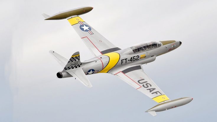 Vintage T-33 Shooting Star Air Demonstration | World War Wings Videos