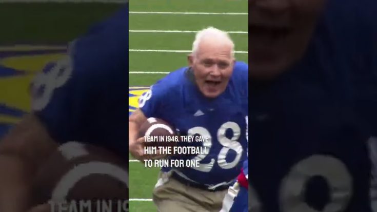 89-Year-Old WWII Veteran Scores A Touchdown | World War Wings Videos