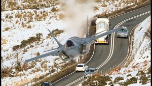 F35 Lightning low in the snow at the Mach Loop – 4K