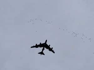 Guy Captures B-52 Flying Into Flock of Birds (Birdstrike)