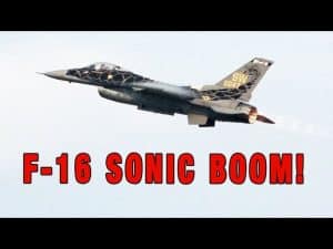 F-16 SONIC BOOM AT OSHKOSH!!