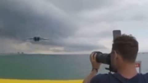 Extreme Low Pass From Blue Angels | World War Wings Videos