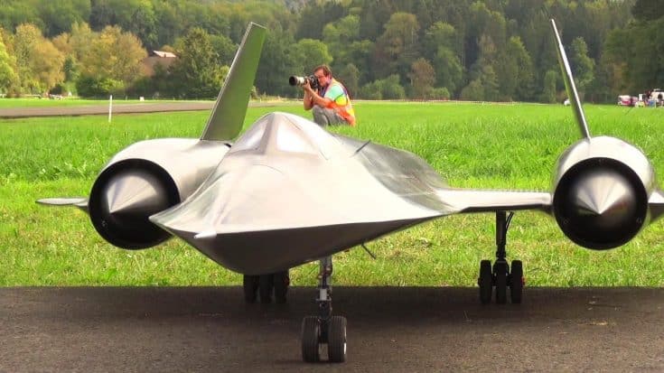 Amazing SR-71 RC Scale Model Jet | World War Wings Videos