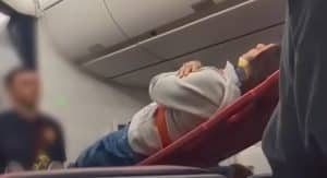 11 Passengers Sent To Hospital After Delta Flight Encounters Severe Turbulence