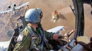 US A-10 Pilots Extreme Techniques to Hit Target With Crazy Accuracy