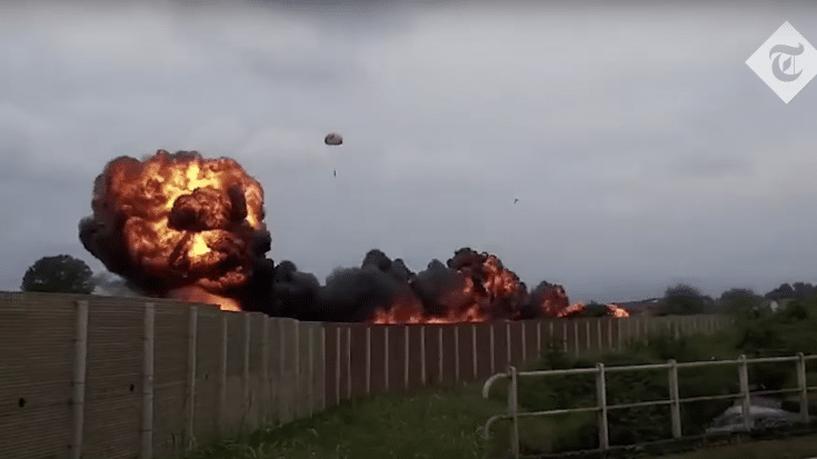 Italian Aerobatic Team Aircraft Crashes Into Family Car | World War Wings Videos