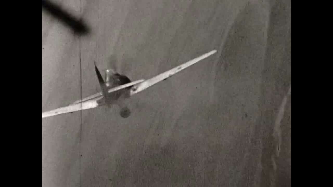 Gun Camera Footage From WWII Dec, 1944 - World War Wings