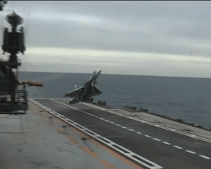 Su-33 Tries To Do A Cobra Landing On Carrier