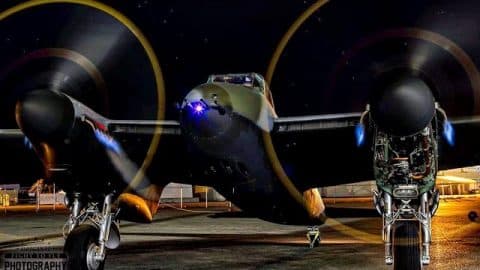 Mosquito Night Engine Run – Merlin flames | World War Wings Videos