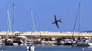 A Fouga Magister CM-170 Tragically Crashed at French Airshow
