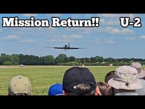 U-2 Plane Lands During Air Show After Real-World Mission