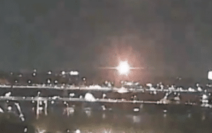 Footage Surfaces of Collision Between Passenger Jet and Army Helicopter Near Potomac River
