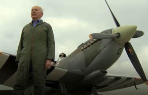 Watch an Incredible Moment When a WW2 Veteran Flies Again a Spitfire