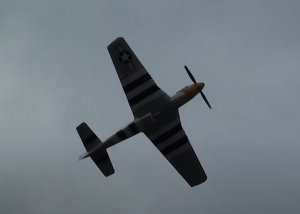 Watch This P-51 Flyby That Gives Terrifying Shivers