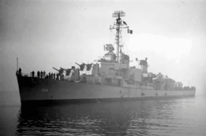 The Destroyer That Battled and Survived 22 Kamikaze Attacks