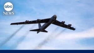 Commercial Jet Dodges B-52 Bomber Over North Dakota