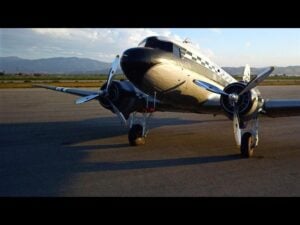 Why the DC-3 Continues to Fly Decades After WWII