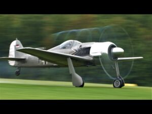 1900HP Radial powered FOCKE WULF 190 visits Hahnweide 2025