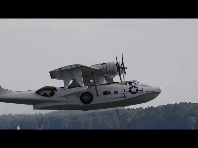 [4K] Consolidated PBY Catalina taking off from water - World War Wings