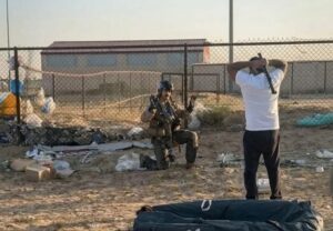 Tense Eyewitness Footage Shows U.S. Pilot Threatened With Metal Pipe by Kuwait Citizen After Jet Downed