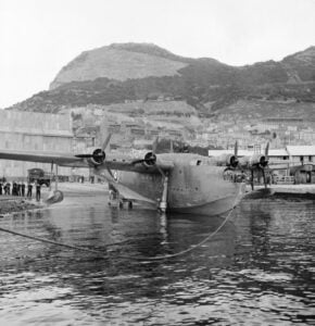Outnumbered 8 to 1, the WWII Sunderland Flying Boat That Shot Down Three Enemy Fighters